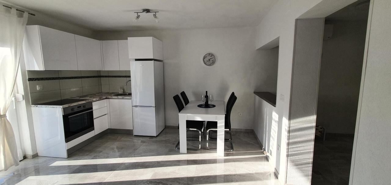 Apartmani Naomi&Leo Senj  Εξωτερικό φωτογραφία