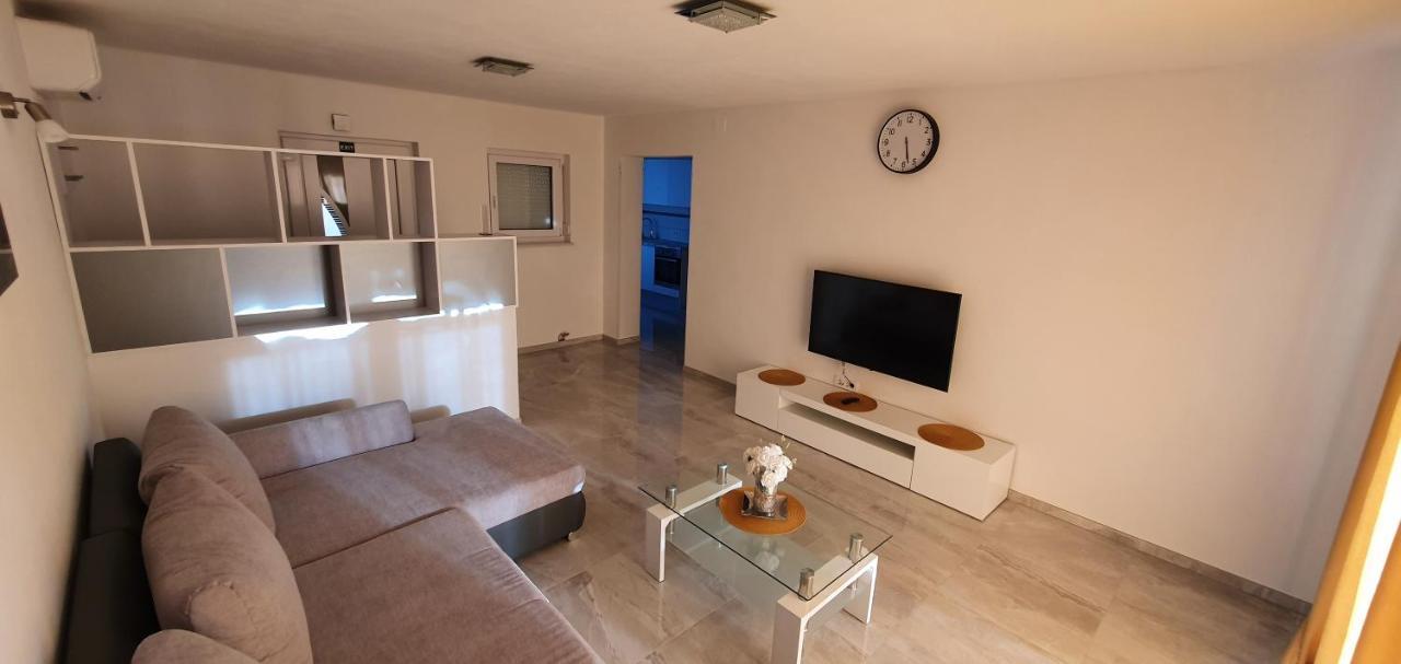 Apartmani Naomi&Leo Senj  Εξωτερικό φωτογραφία
